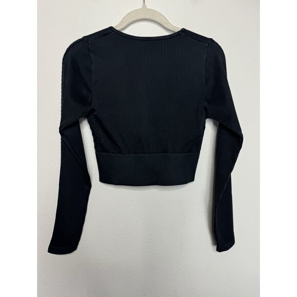 OFFLINE Aerie Seamless Cable Acid Wash Top Sz M Black Cropped Long Sleeve New - Picture 12 of 12